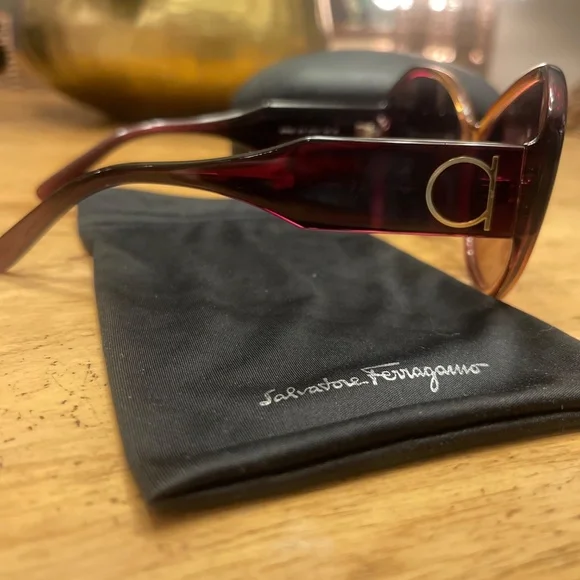 Salvatore Ferragamo SF942S Butterfly Sunglasses in Wine Caramel - Picture 9 of 15